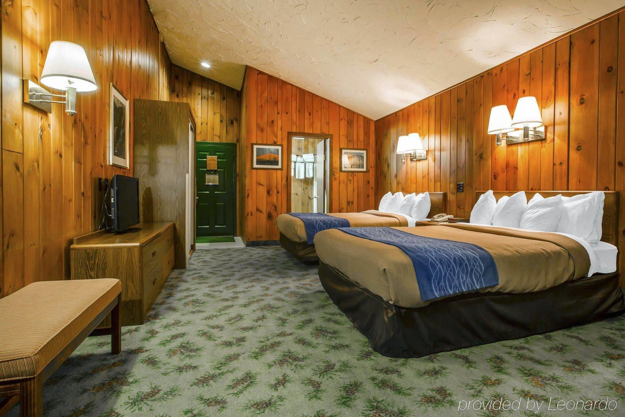 Quality Placid Hotel 2*